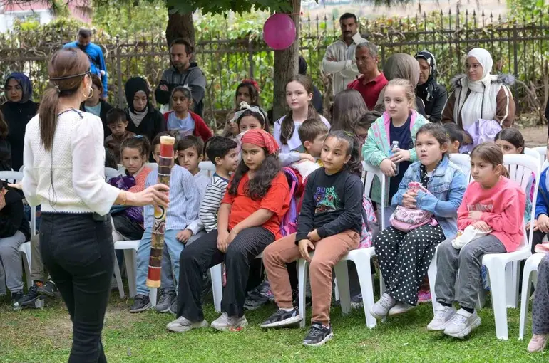 Esenyurt’ta Anadolu Masalları çocuklarla buluştu
