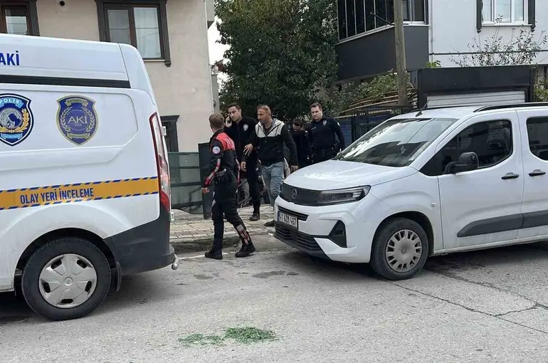 Eşinin intihar ettiğini öne süren koca tutuklandı
