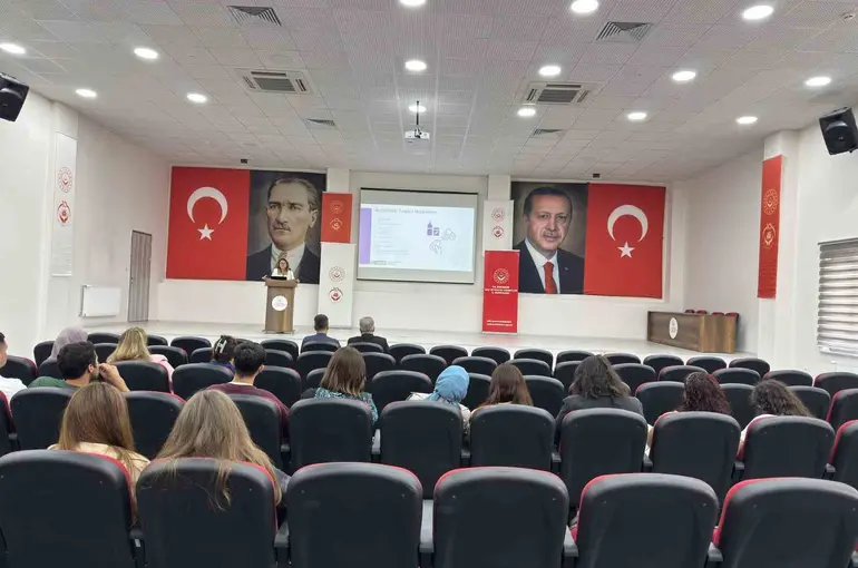 Eskişehir’de Aile ve Sosyal Hizmetler personeline bağımlılık eğitimi

