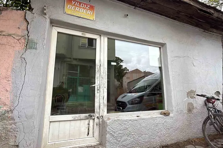 Eskişehir’de berber dükkanını kundaklama girişimi
