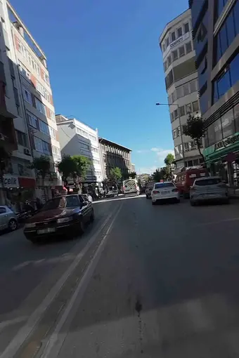 Eskişehir’de çift sıra park problemi devam ediyor
