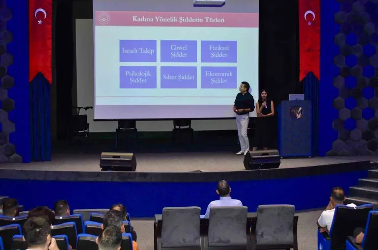 Eskişehir’de hükümlülere ’Kadına Yönelik Şiddetle Mücadele’ eğitimi
