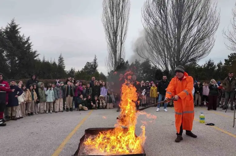 ESOGÜ’den ilkokullara uygulamalı afet bilinci eğitimi
