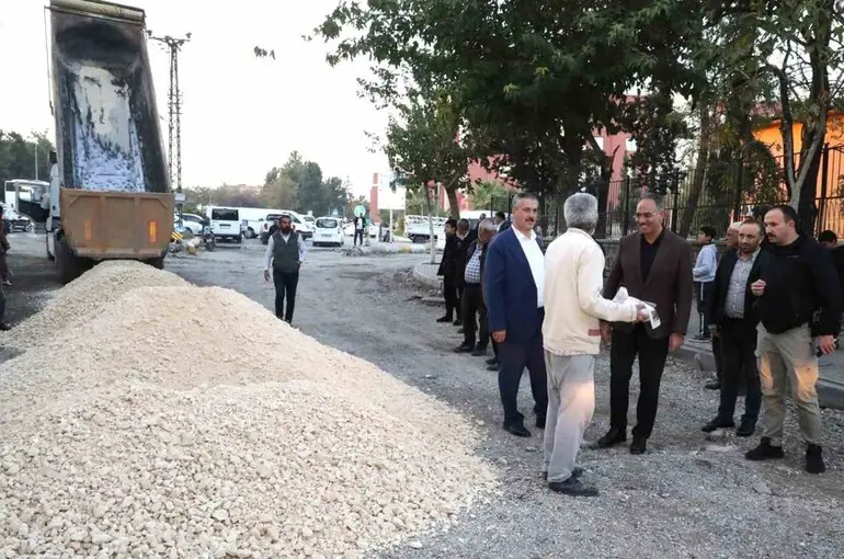 Eyyübiye’de asfalt çalışmaları
