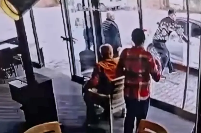 Faciayı işletme sahibi önledi
