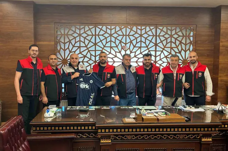 Fazlıoğlu ailesinden omuz omuza sponsorluk anlaşması
