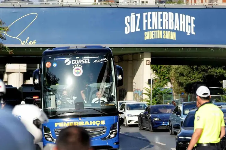 Fenerbahçe stada geldi
