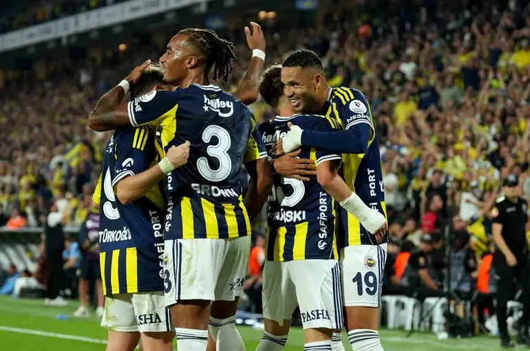 Fenerbahçe, Trabzonspor’u üst üste 4. maçta yendi
