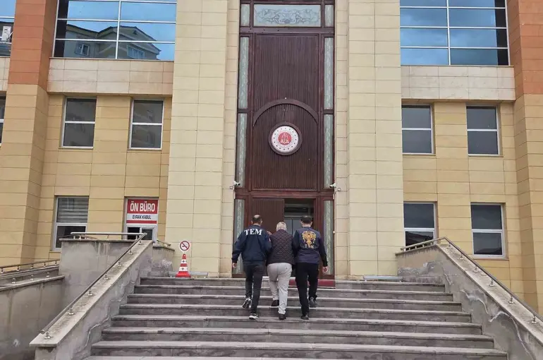 Firari hükümlü yakalanarak cezaevine gönderildi
