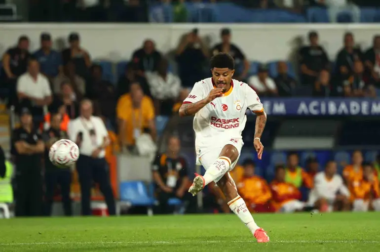 Galatasaray’da galibiyet golü Gabriel Sara’dan
