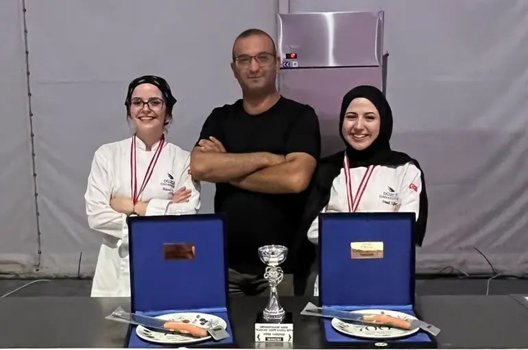 Gastronomi öğrencilerinden gümüş madalya
