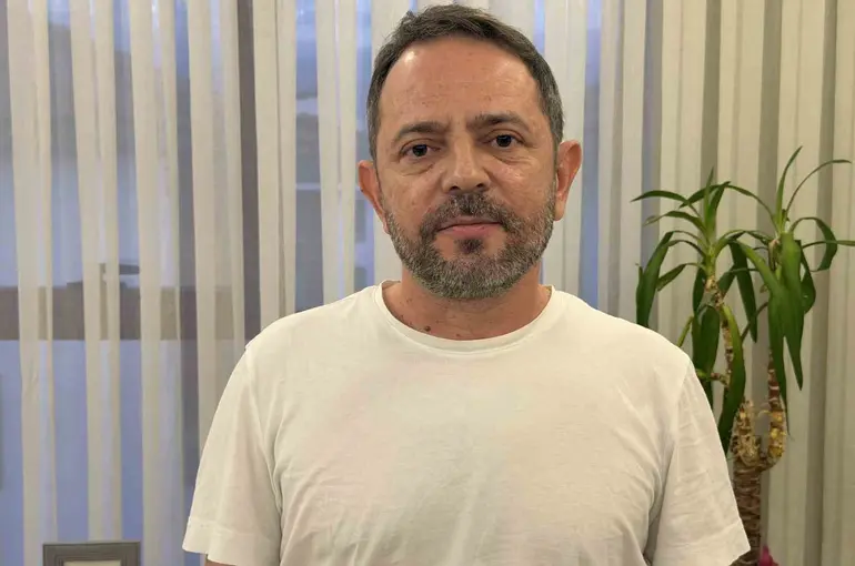 Gazetecilere ’Eşeğe mi diyoruz’ diyen sağlıkçılara tepki: "Gazeteciler bu hakaretleri hak etmiyor"
