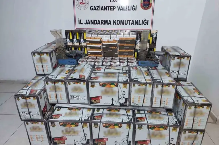 Gaziantep’te 800 bin TL değerinde kaçak nargile malzemeleri ele geçirildi
