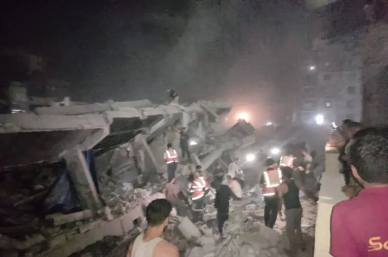 Gazze’de İsrail saldırılarında daha önce hasar gören bina yıkıldı: En az 8 ölü
