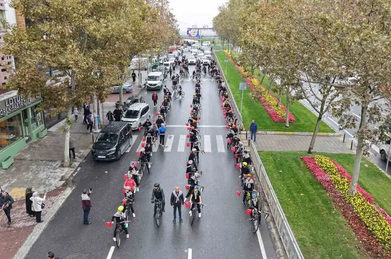 Gazze’deki çocuklara umut için pedal çevirdiler
