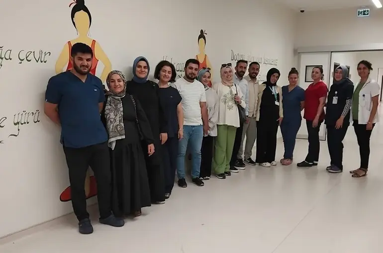 Gebe okulu mezunlarını verdi
