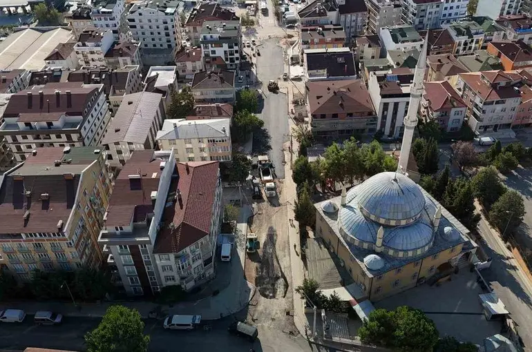 Gebze’de asfalt çalışmaları devam ediyor
