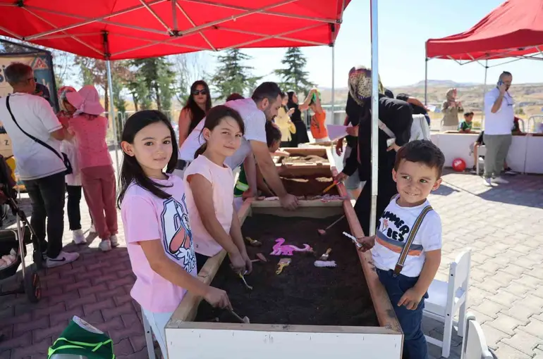 Gelecek nesiller MiniFest’te buluştu
