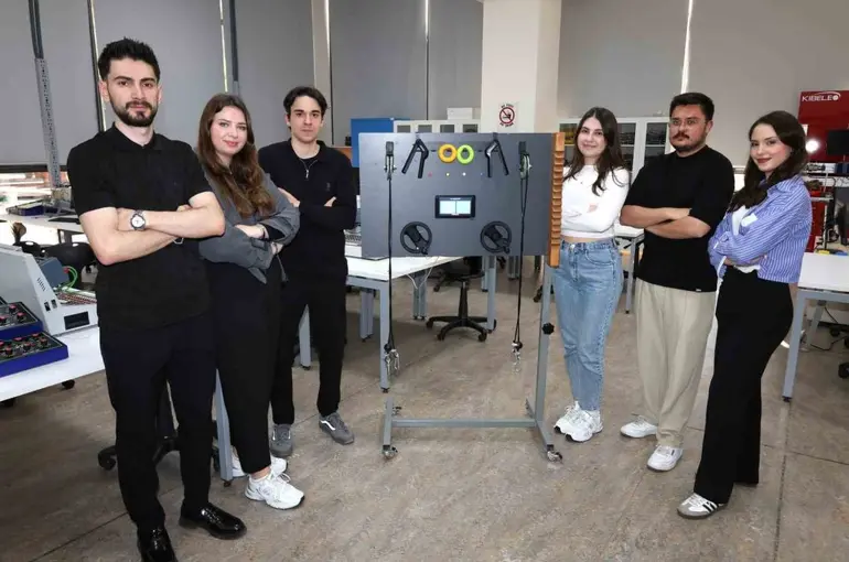 Gençlerden ‘akıllı egzersiz’ makinesi
