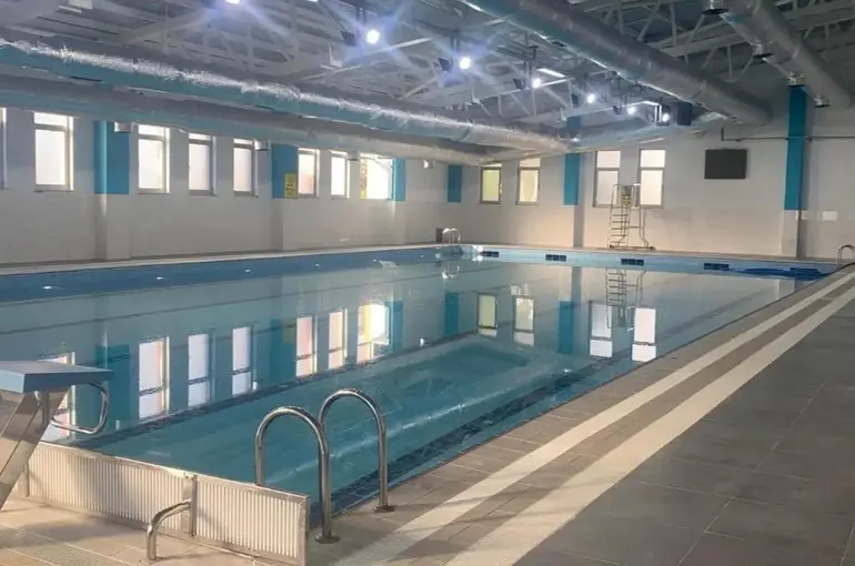 Gerze Yarı Olimpik Yüzme Havuzu yenileniyor
