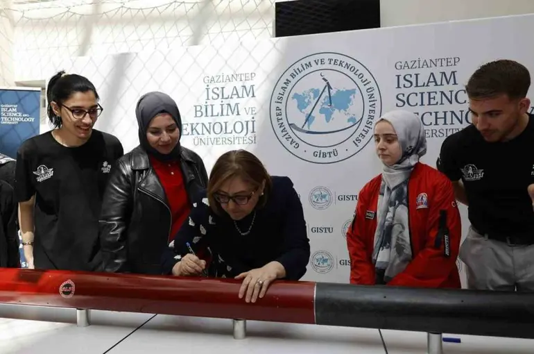 GİBTÜ teknoloji takımları Başkan Şahin’den tam not aldı
