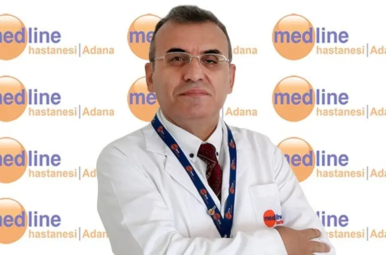Göğüs Hastalıkları Uzmanı Dr. Baysal: "Öksürüğün nedeni her zaman akciğer kaynaklı olmayabilir"
