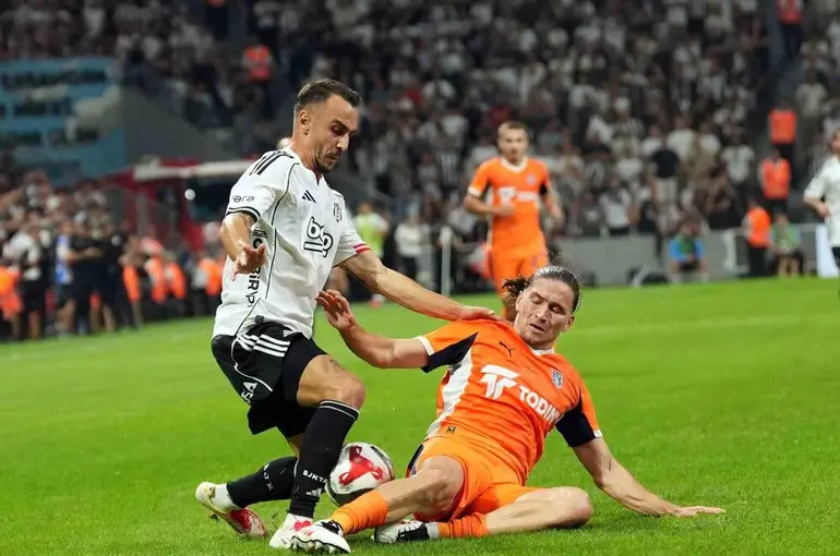 Gökhan Sazdağı ilk kez forma giydi
