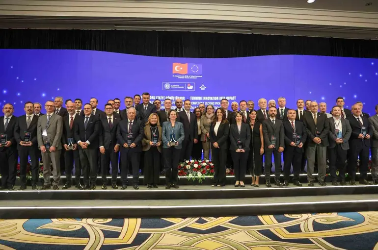 GTB’nin Antep Fıstığındaki teknoloji yatırımına Bakan Kacır’dan ödül
