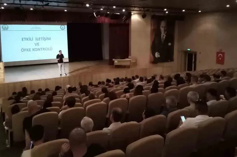 Güvenlik görevlilerine gelişim eğitimi verildi

