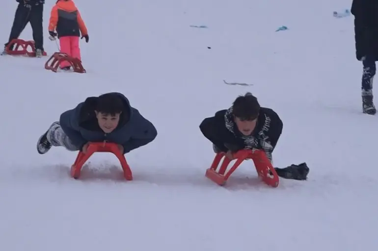 Güzeldağ Kayak Merkezi 15 bin kişiyi ağırladı
