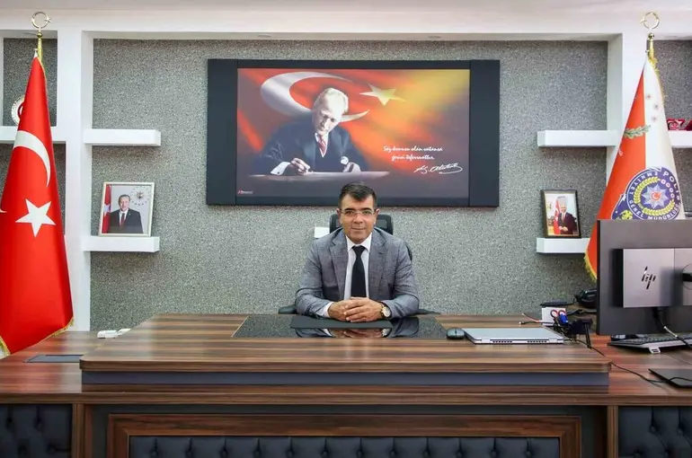 Hakkari Emniyet Müdürü Yılmaz Mersin’e atandı
