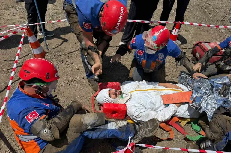Hakkari’de UMKE eğitim kampı sona erdi
