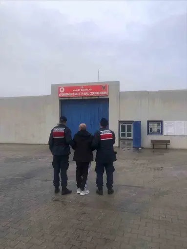 Hapis cezasıyla aranan şahsı jandarma yakaladı
