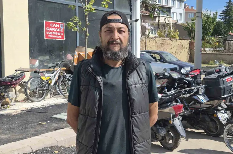 Hırsızların çaldığı motosiklet nedeniyle tamirci mağdur oldu
