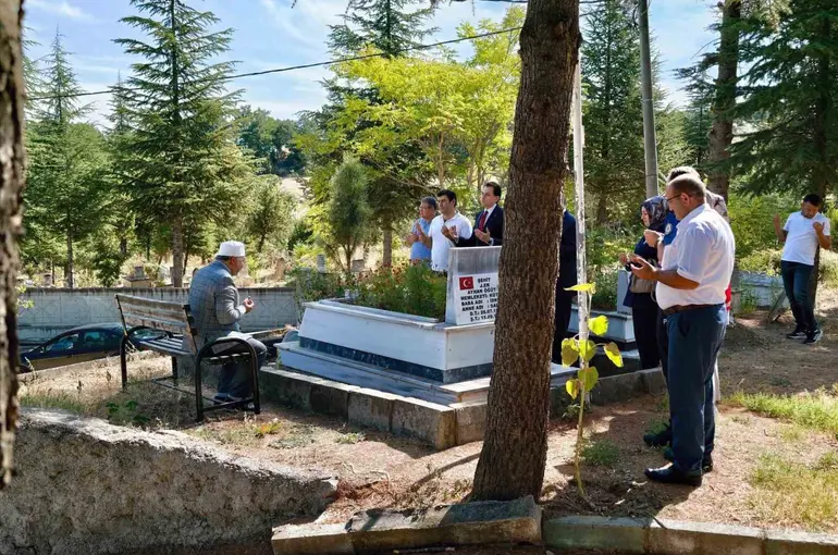 Hisarcıklı şehit Ayhan Öğüt, şehadet yıl dönümünde dualarla anıldı
