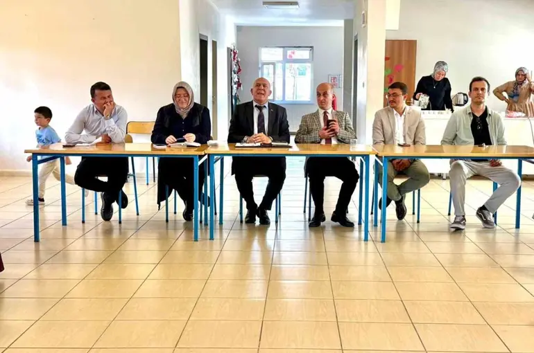 Hisarcık’ta kitap söyleşisi programı düzenlendi
