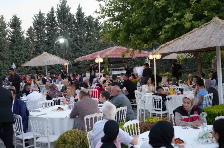 Iğdır’da şehit aileleri ve gaziler onuruna yemek düzenlendi
