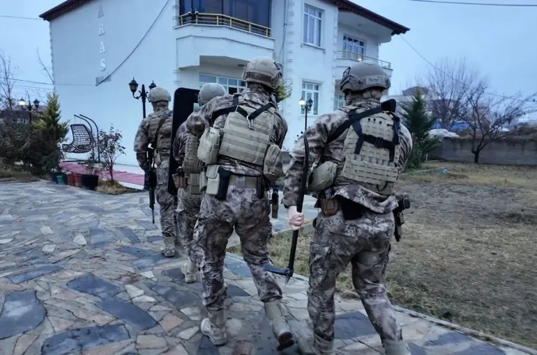 Iğdır’da "torbacı" operasyonu: 7 gözaltı
