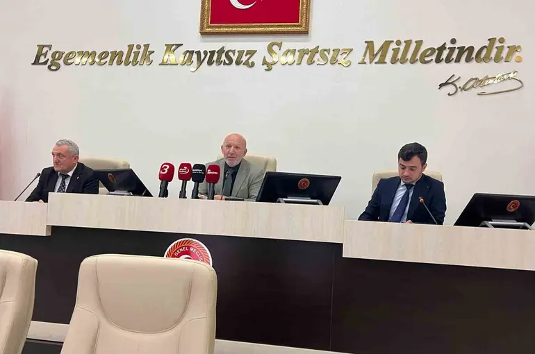 İl Özel İdaresi’nden, AFAD’a 1 milyon 100 bin TL ödenek aktarılacak
