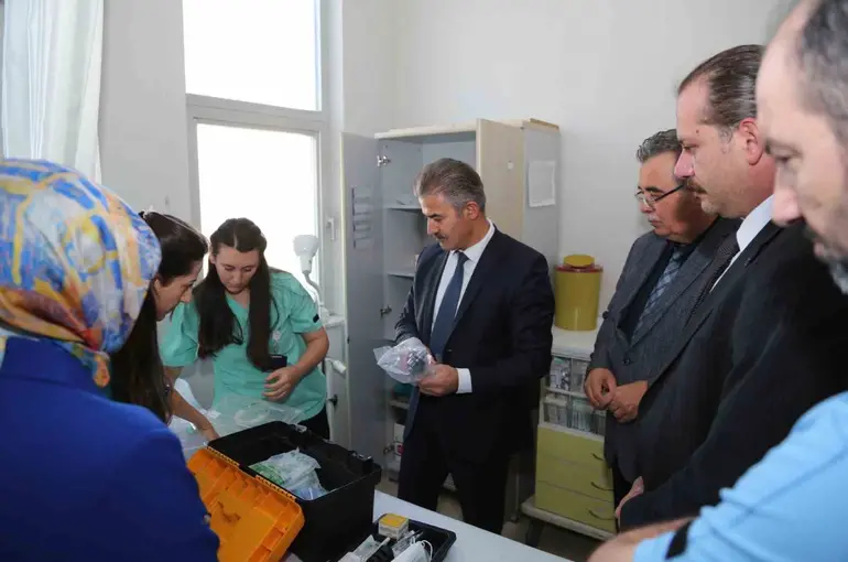 İl Sağlık Müdürü Meral, Palandöken’de sağlık hizmetlerini yerinde inceledi
