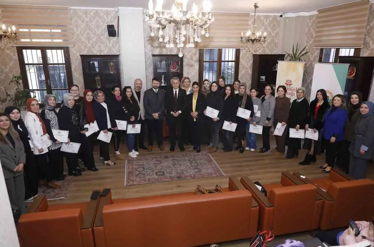 İlkadım’da kursiyerlerin sertifika heyecanı
