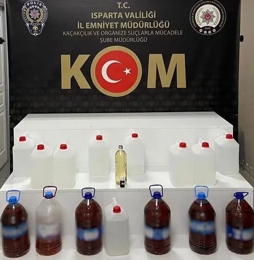 Isparta’da kaçak alkol operasyonu: 69 litre sahte içki ele geçirildi
