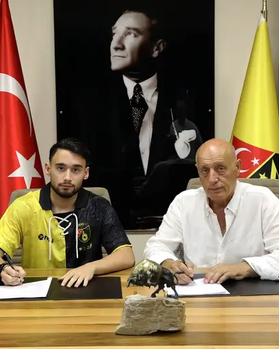 İstanbulspor, Ünal Emre Durmuşhan’ı renklerine bağladı
