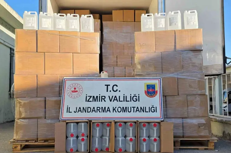 İzmir’de sahte içki tacirlerine jandarmadan ağır darbe
