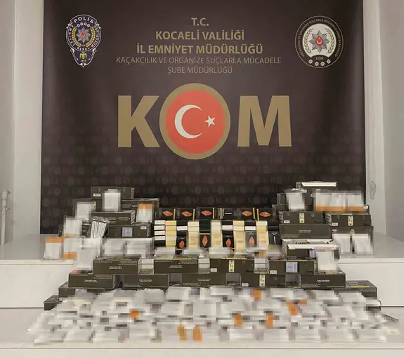 İzmit’te 21 bin 500 adet doldurulmuş makaron ele geçirildi
