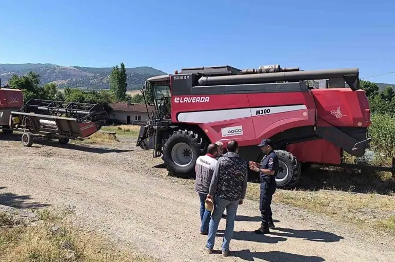 Jandarmadan hasat öncesi biçerdöver operatörlerine uyarılar
