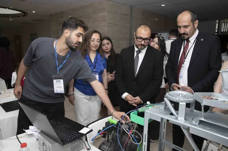 Kampüs Mersin ve Garaj Mersin üniversitelilerle buluştu
