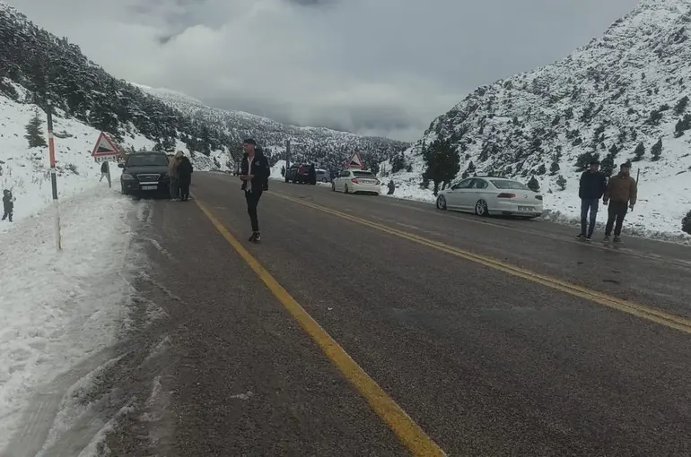 Kar yağışını duyan Alacabel'e koştu