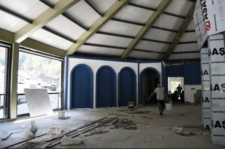 Karaçay Saklı Şelale’de sosyal tesis çalışmaları sürüyor
