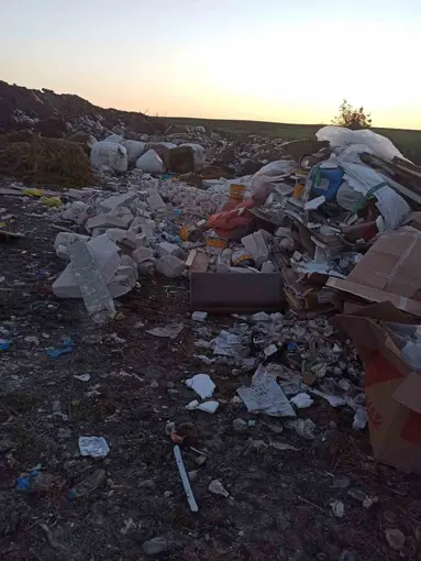 Karamusul Göleti’ne atık döküldü
